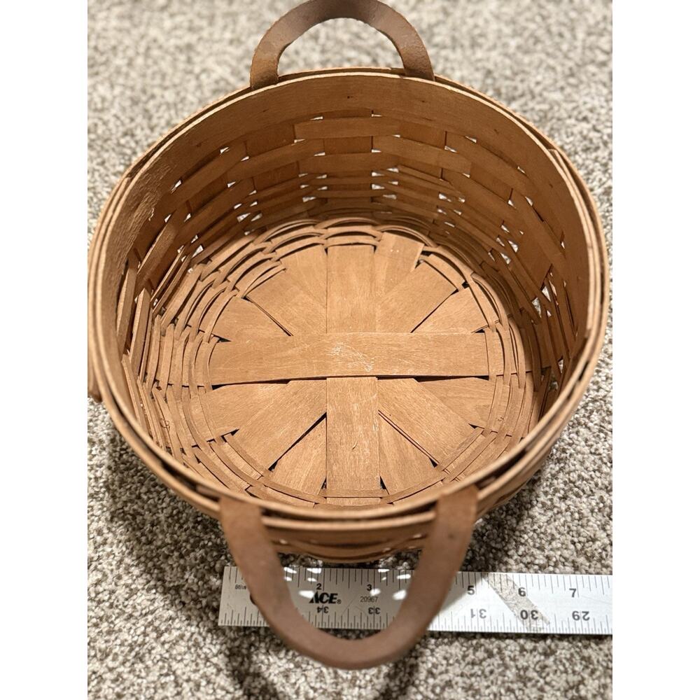 10" Round Longaberger Darning Basket With Leather Handles - 1989 - Picture 6 of 7